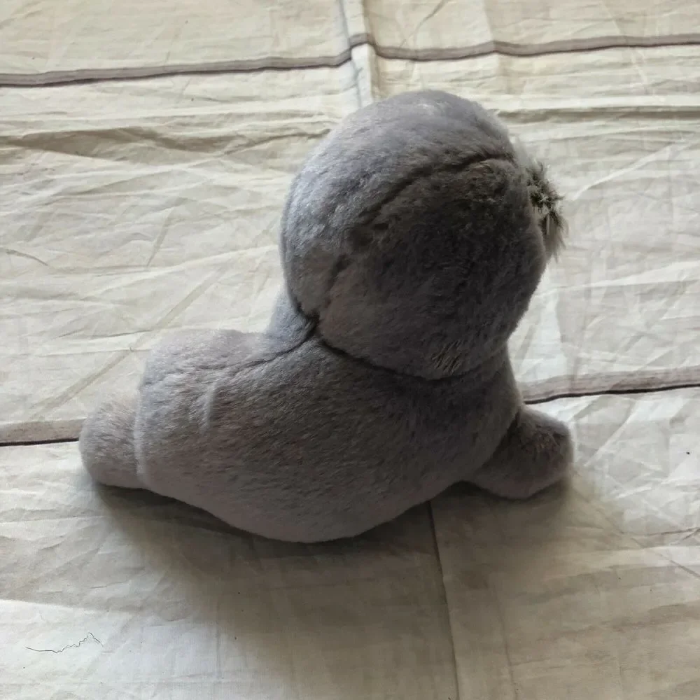 VelveTy Plush Stuffed Animal Toy Classics Wiggy‎ Sea Lion Size 8